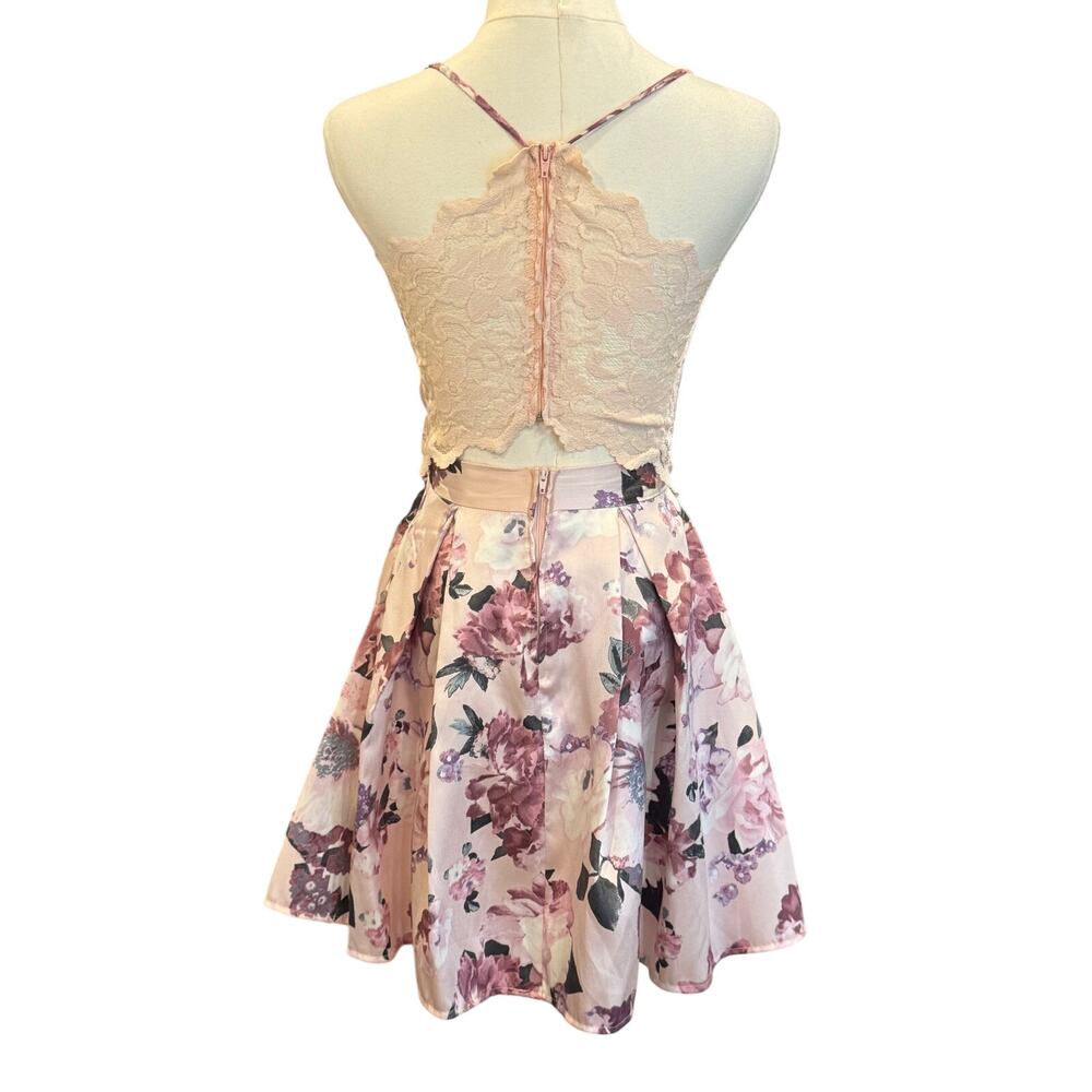 Windsor Gina Floral Skater Dress Lace Back Plunge V Party XS - Picture 4 of 6